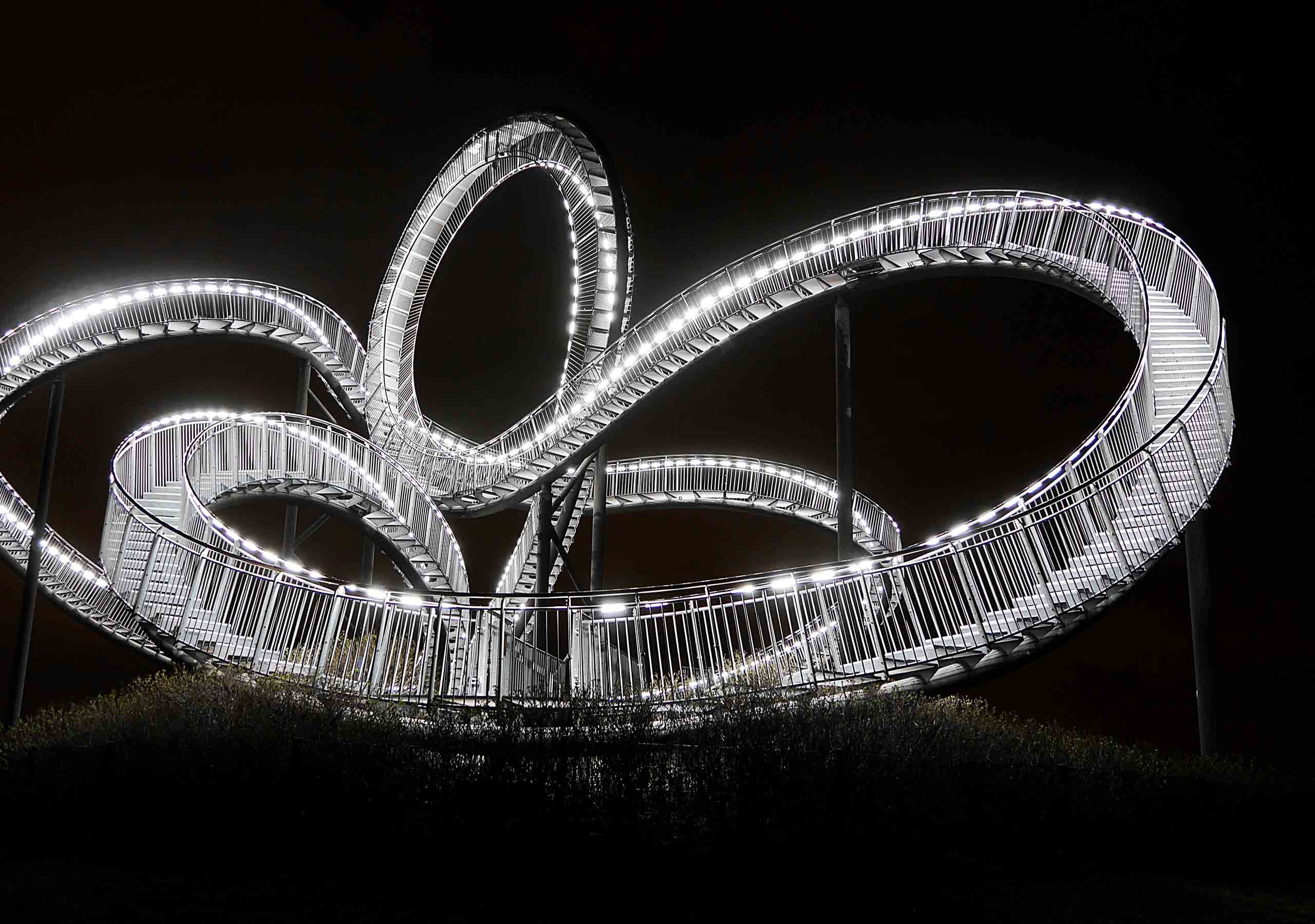 led-handlauf handlaufbeleuchtung handlauf mit beleuchtung lux glender tiger & turtle magic-mountain duisburg